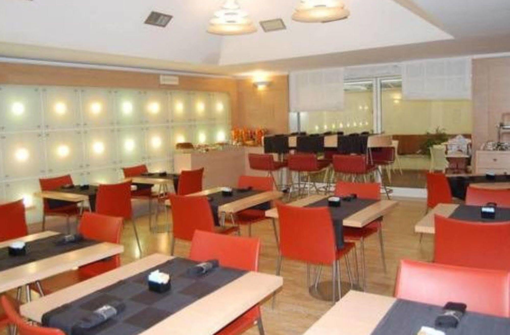 Leonardo Boutique Hotel Rome Termini Extérieur photo